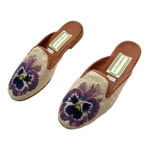 Anthropologie Snapdragon Needlepoint Orchid Mules NWOT/B